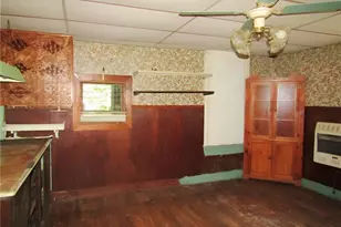1470 3rd Ave, New Brighton, PA 15066 - Photo 8
