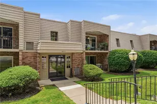 603 Calais Dr, Pittsburgh, PA 15237 - Photo 2