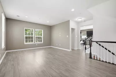2405 Pointe View Dr, Adams Township, PA 16046 - Photo 10