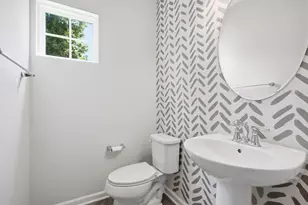 2405 Pointe View Dr, Adams Township, PA 16046 - Photo 14