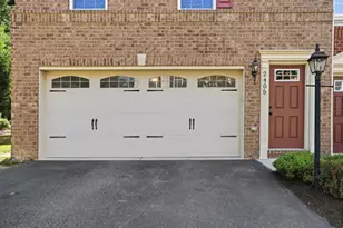 2405 Pointe View Dr, Adams Township, PA 16046 - Photo 4