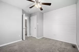 2405 Pointe View Dr, Adams Township, PA 16046 - Photo 36
