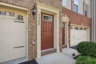 2405 Pointe View Dr, Adams Township, PA 16046 - Photo 4