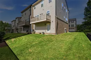 2405 Pointe View Dr, Adams Township, PA 16046 - Photo 46