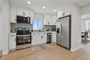 916 Gill Hall Rd, Jefferson Hills, PA 15025 - Photo 14