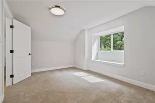 916 Gill Hall Rd, Jefferson Hills, PA 15025 - Photo 24