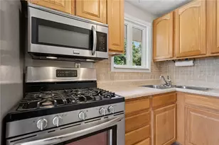 407 Dunbar Dr, Wilkins Township, PA 15235 - Photo 14