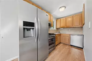 407 Dunbar Dr, Wilkins Township, PA 15235 - Photo 12