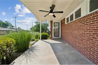 407 Dunbar Dr, Wilkins Township, PA 15235 - Photo 4