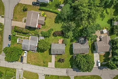 1155 Marble Dr, Moon/Crescent Twp, PA 15046 - Photo 28