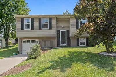 1155 Marble Dr, Moon/Crescent Twp, PA 15046 - Photo 2
