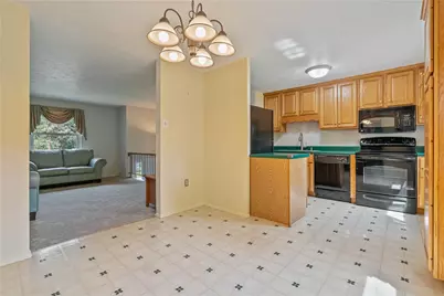 1155 Marble Dr, Moon/Crescent Twp, PA 15046 - Photo 8