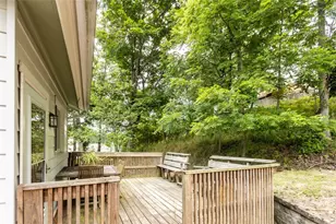 327 Marzolf Rd, Pittsburgh, PA 15209 - Photo 10