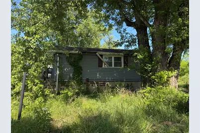 1585 Mercer Rd, Franklin Township, PA 16117 - Photo 2