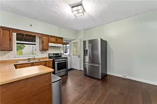 4426 Milgate St, Pittsburgh, PA 15224 - Photo 10