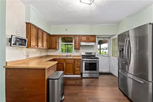 4426 Milgate St, Pittsburgh, PA 15224 - Photo 4