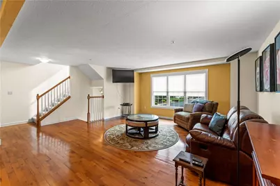 1053 Waterford Ct  E, North Strabane, PA 15317 - Photo 8