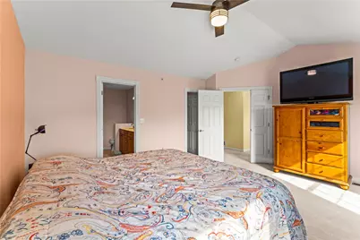 1053 Waterford Ct  E, North Strabane, PA 15317 - Photo 18
