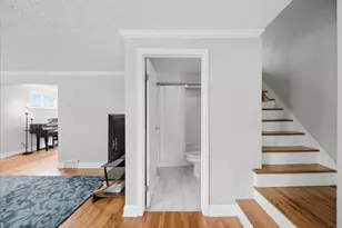 68 Chapel Dr, Ross Twp, PA 15237 - Photo 10