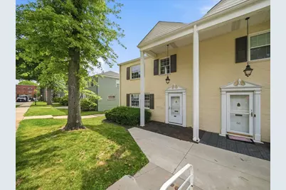 68 Chapel Drive, Ross Twp, PA 15237 - Photo 2