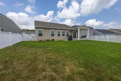 1012 Colonial Dr, Menallen Township, PA 15401 - Photo 28