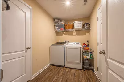 1012 Colonial Dr, Menallen Township, PA 15401 - Photo 12
