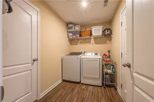 1012 Colonial Dr, Menallen Township, PA 15401 - Photo 12