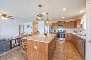 1012 Colonial Dr, Menallen Township, PA 15401 - Photo 10