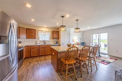 1012 Colonial Dr, Menallen Township, PA 15401 - Photo 4
