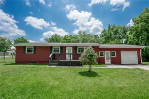 19 Hazel St, Burrel-Blacklick, PA 15717 - Photo 1