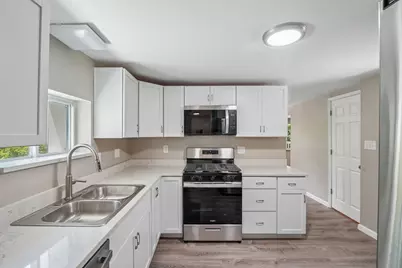 560 Mortimer Avenue, Wilkins Township, PA 15145 - Photo 14