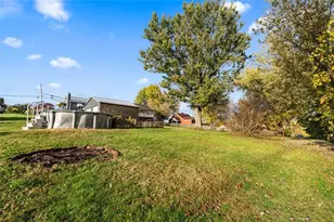 718 Gladden Rd, Canonsburg, PA 15317 - Photo 10