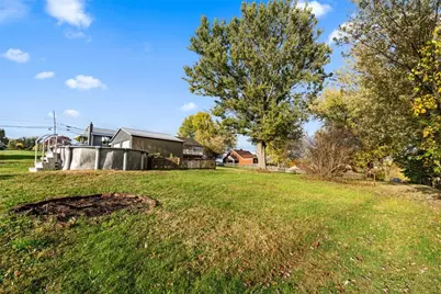 718 Gladden Rd, Canonsburg, PA 15317 - Photo 10