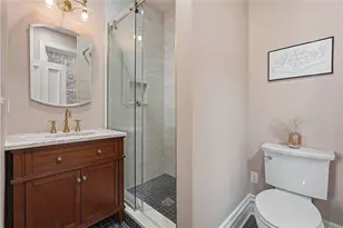 225 Main St, Pittsburgh, PA 15201 - Photo 28