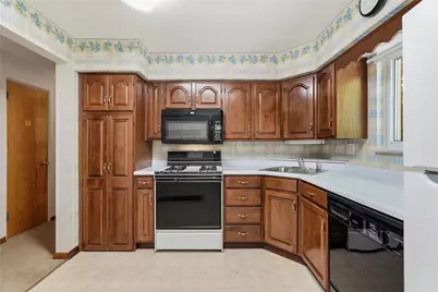 379 Barclay Ave., Pittsburgh, PA 15221 - Photo 12