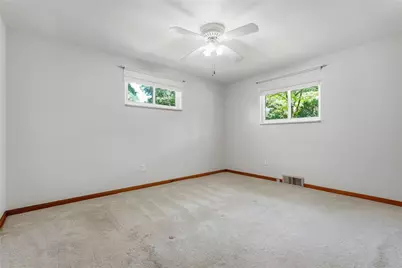 379 Barclay Ave., Pittsburgh, PA 15221 - Photo 14