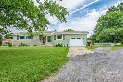 83 Edgewood Dr, Pymatuning Township, PA 16125 - Photo 1