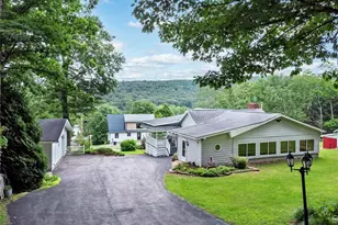 395 Cranberry Rd, Lower Turkeyfoot Township, PA 15424 - Photo 2