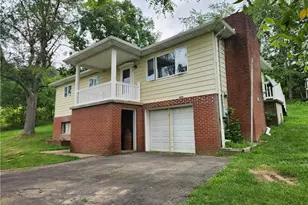 460 Dillie Rd, Washingtn-Ruff Creek, PA 15364 - Photo 2