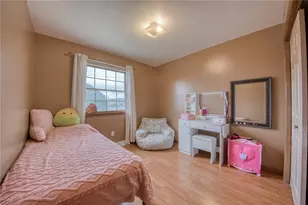 232 Hazen Ave, Ellwood City, PA 16117 - Photo 18