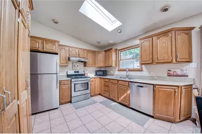 232 Hazen Ave, Ellwood City, PA 16117 - Photo 6