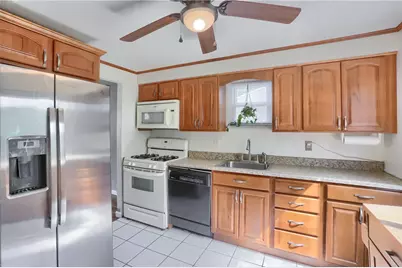 1132 Oblock Rd, Pittsburgh, PA 15239 - Photo 10