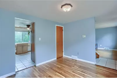 1132 Oblock Rd, Pittsburgh, PA 15239 - Photo 8