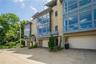 18 Windom Hill Pl, Pittsburgh, PA 15203 - Photo 1