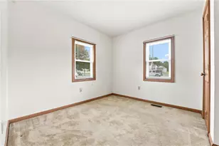 635 Cohasset, Hermitage, PA 16148 - Photo 6