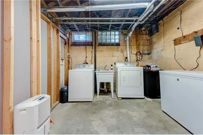 362 Questend Ave, Pittsburgh, PA 15228 - Photo 22