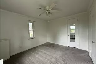 362 Questend Ave, Pittsburgh, PA 15228 - Photo 14
