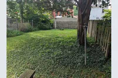 612 Whitney Avenue, Pittsburgh, PA 15221 - Photo 8
