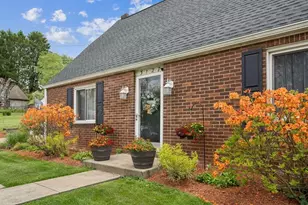 3127 Chestnut St, Murrysville, PA 15668 - Photo 2