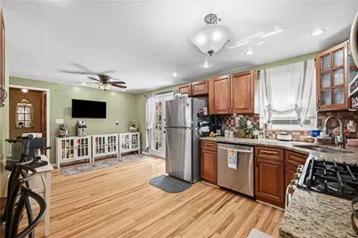 259 Meadowdell Drive, Pittsburgh, PA 15227 - Photo 14